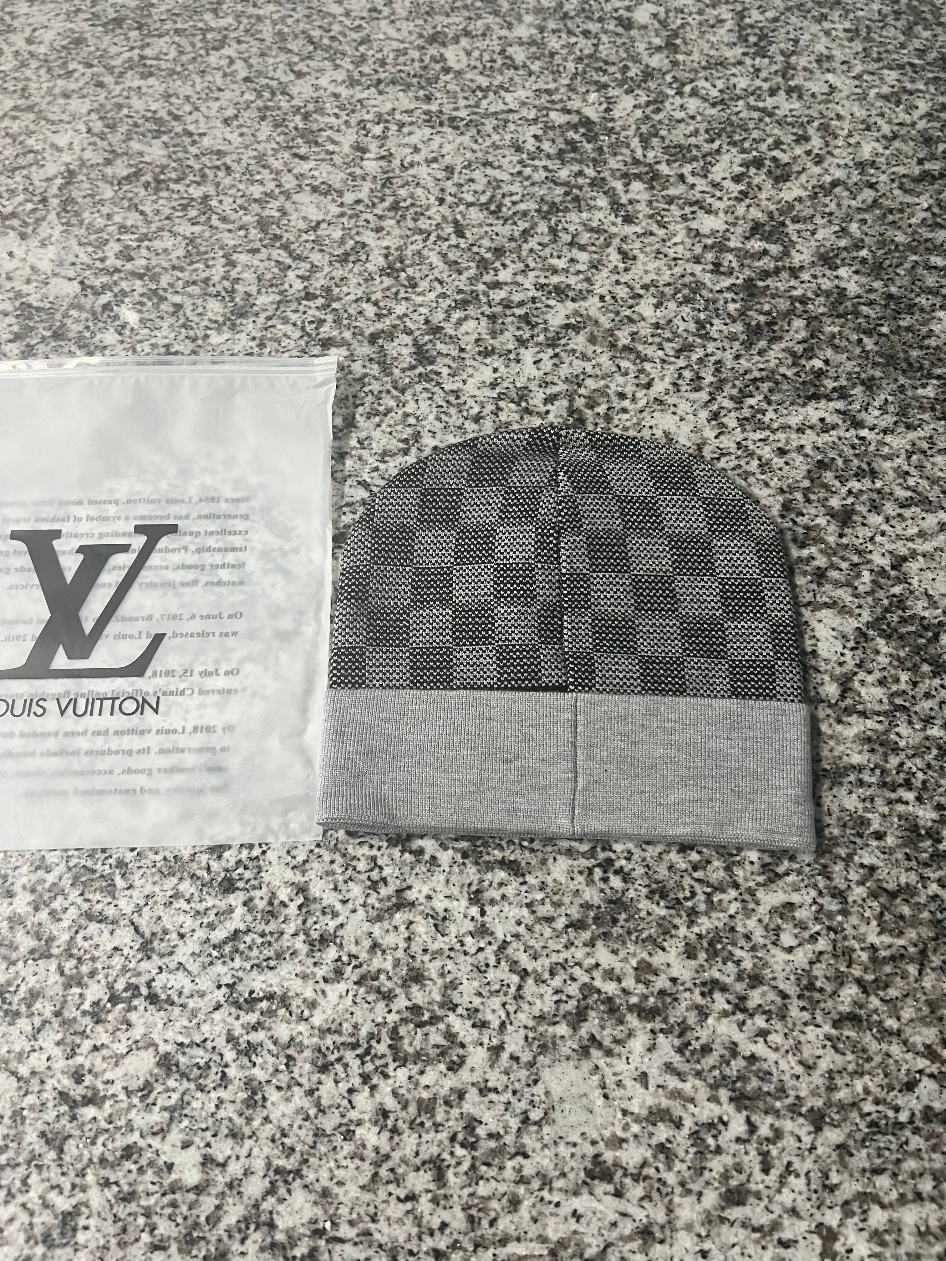 Lv beanie grey