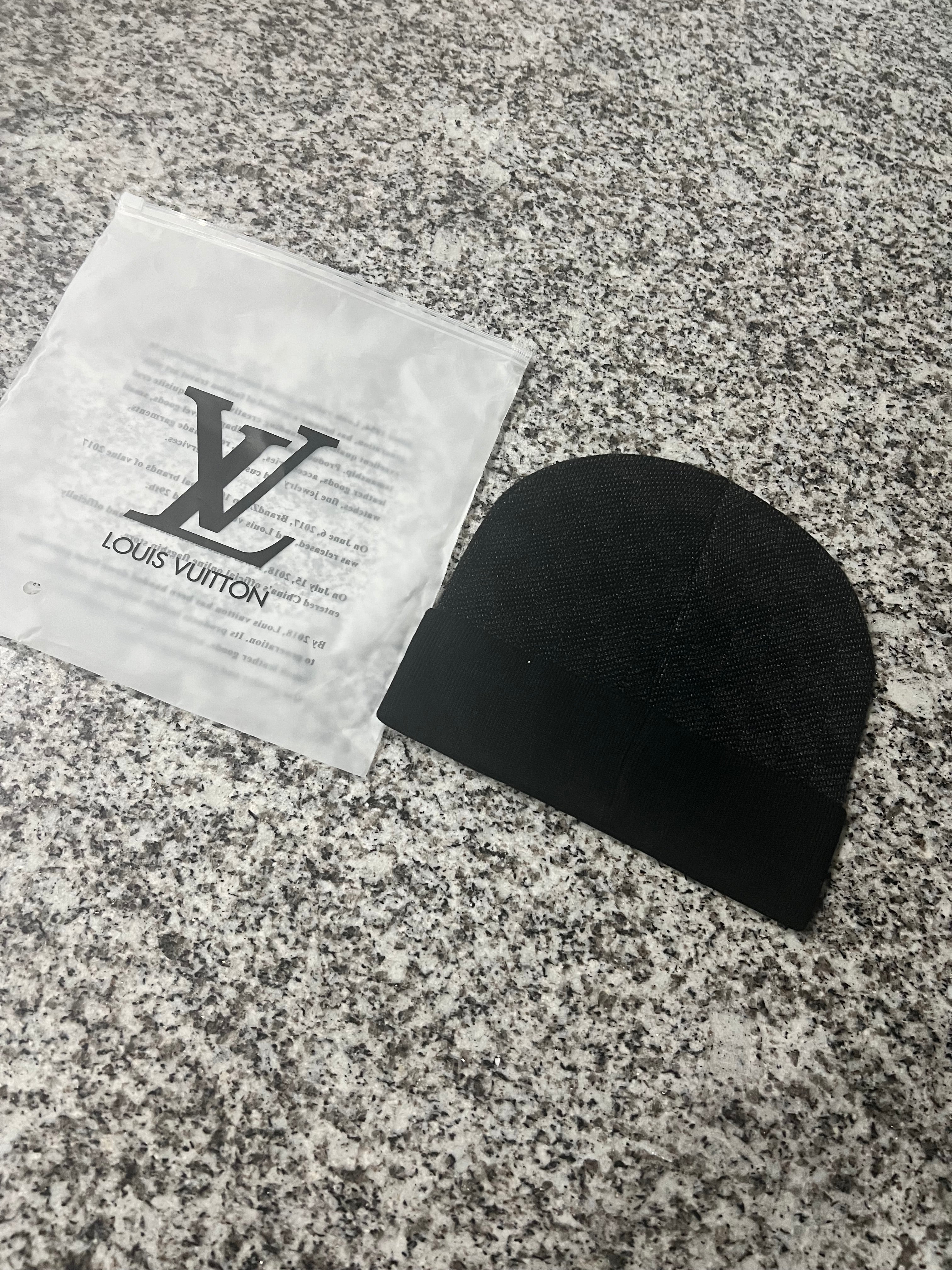 Lv beanie black