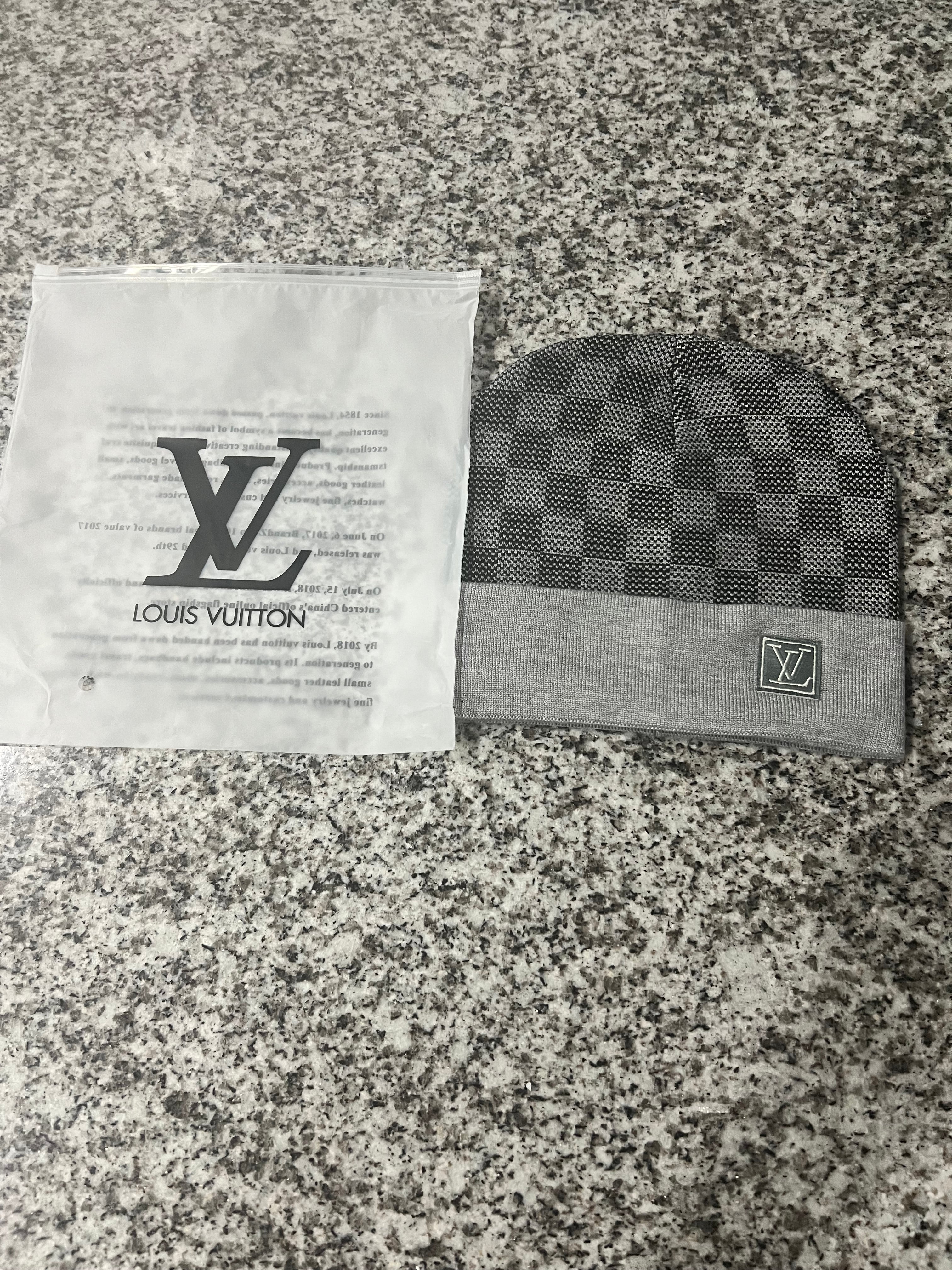 Lv beanie grey