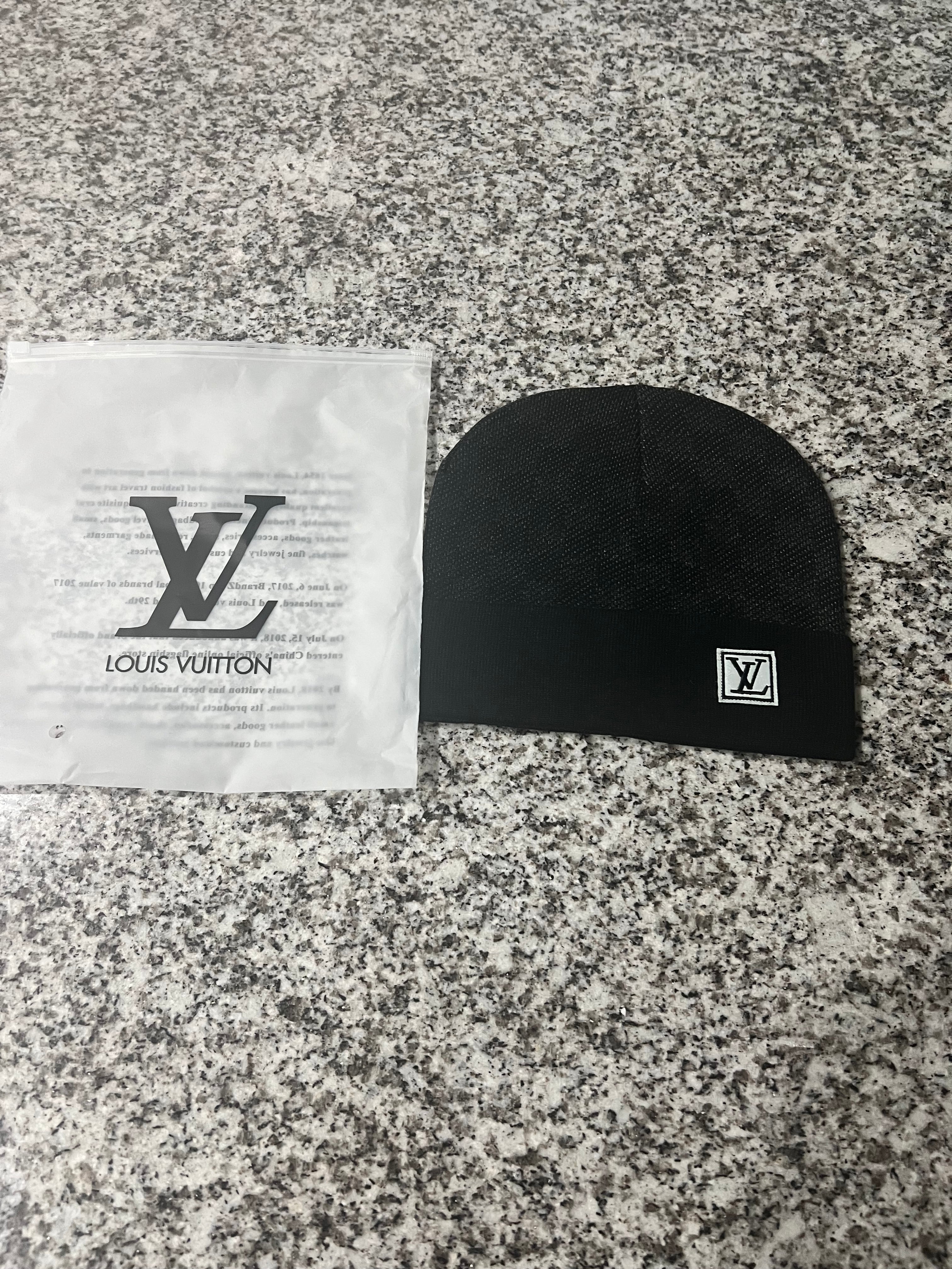 Lv beanie black
