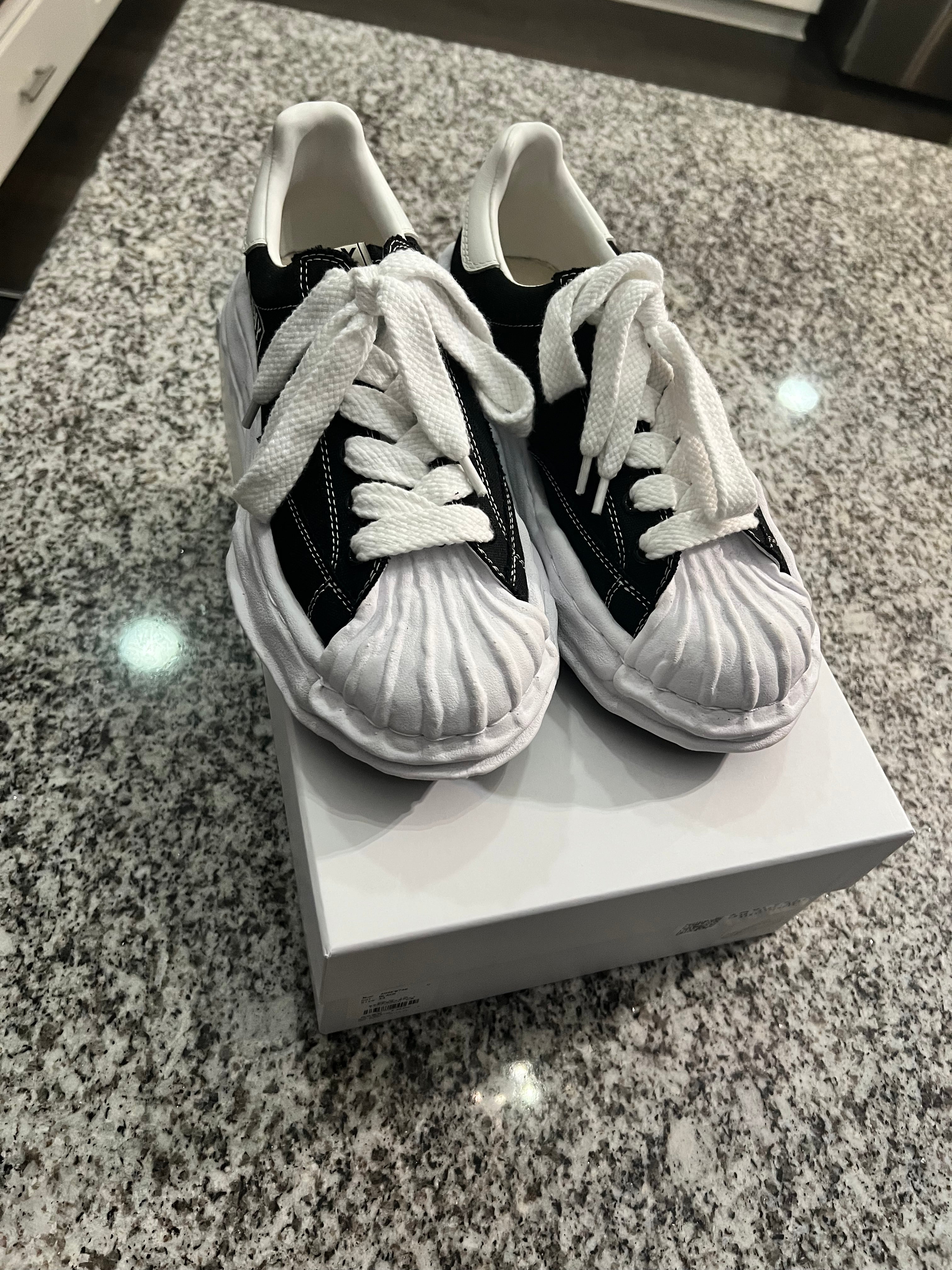 Maison mahara size 10 men