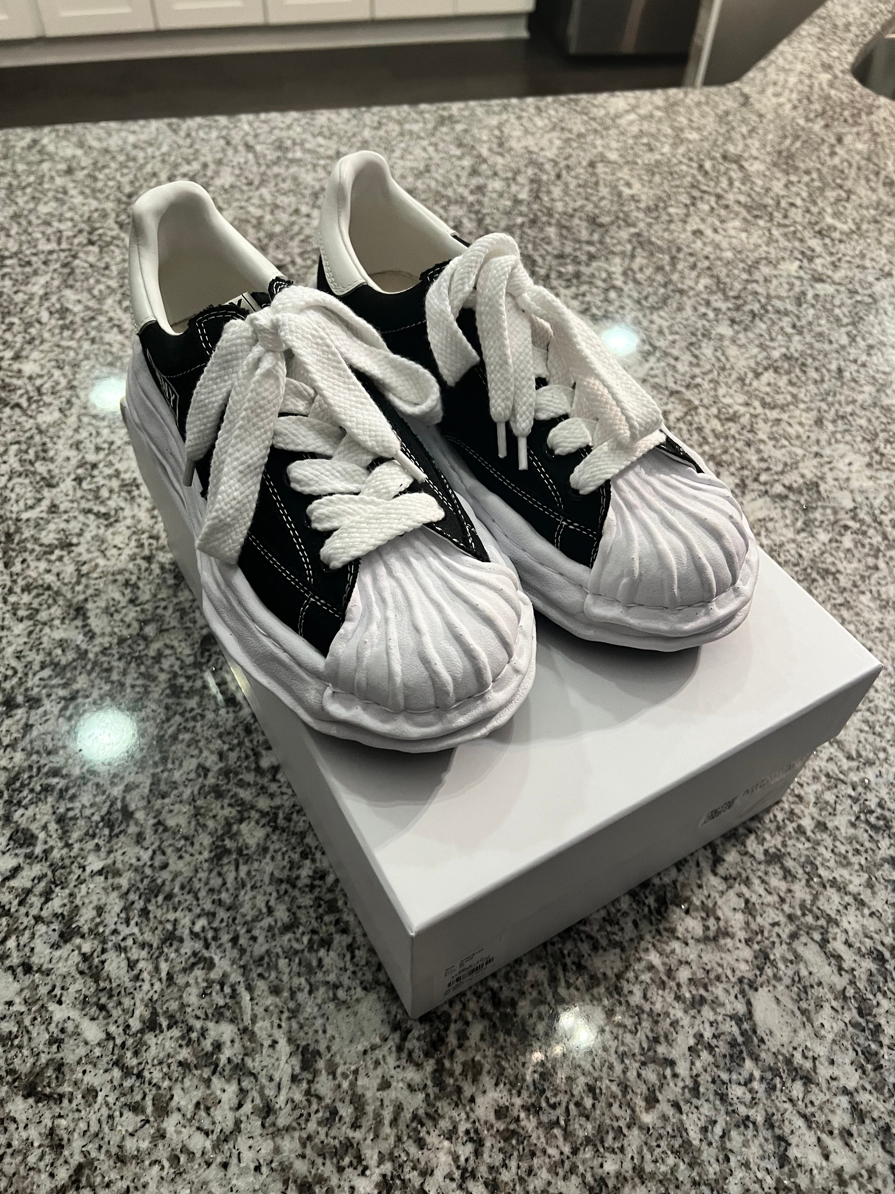 Maison mahara size 10 men