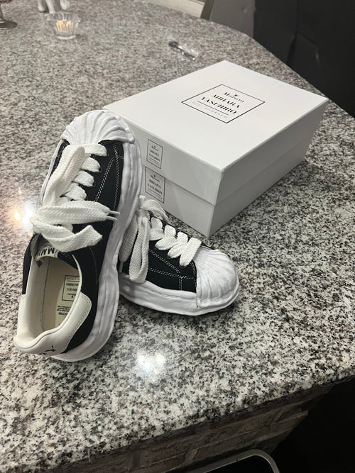 Maison mahara size 10 men